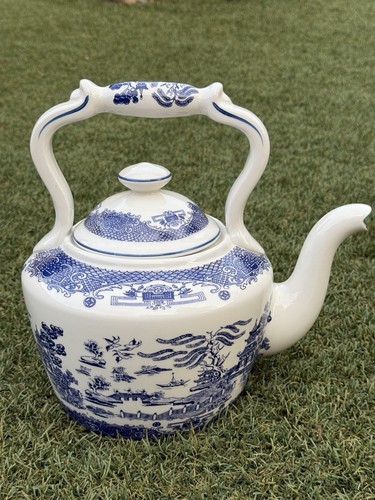 Antique blue willow regal - blue,